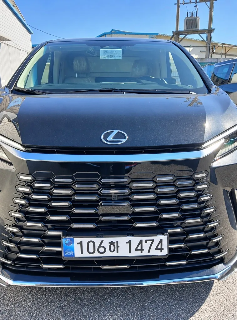 렉서스 LM500H Executive
